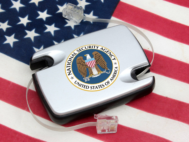 В США временно приостановлено действие так называемого "Патриотического акта" (Patriot Act), позволявшего Агентству национальной безопасности (АНБ) собирать и хранить данные о телефонных звонках американцев