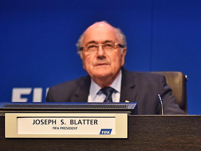 После переизбрания президента Международной федерации футбола Йозефа Блаттера немецкие политики призвали ведущие футбольные нации планеты объединиться во Всемирную футбольную ассоциацию, которая станет альтернативой ФИФА