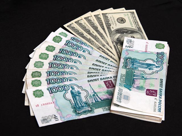 Биржевой курс доллара поднимался выше 57 рублей 
