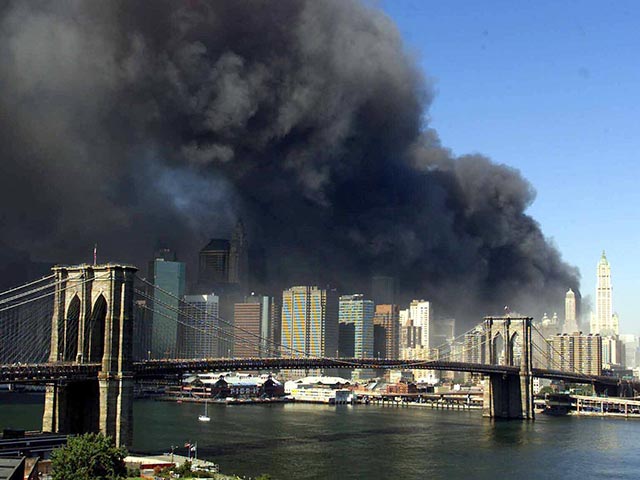 В США усиливаются требования к Белому дому опубликовать засекреченную главу официального доклада о расследовании терактов 11 сентября 2001 года