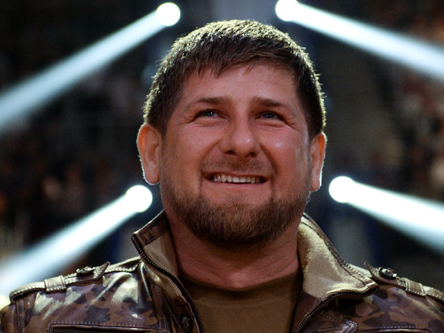 Глава Чеченской Республики Рамзан Кадыров получил два перелома ребра на тренировке по боксу