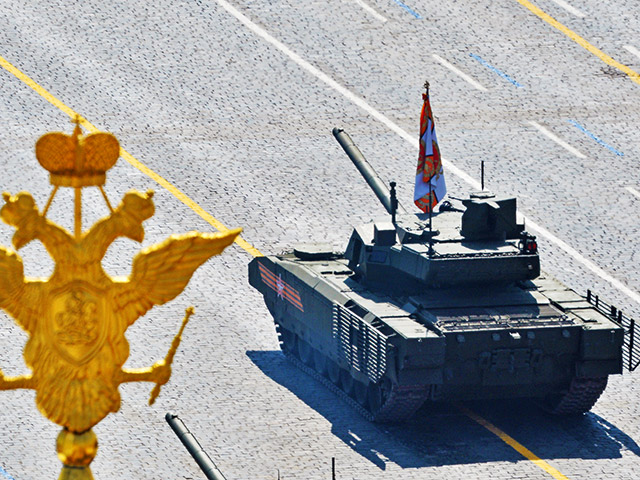 После того как помощник президента РФ по военно-техническому сотрудничеству Владимир Кожин объявил, что Китай проявил интерес к новому российскому танку "Армата", китайский производитель вооружений Norinco подверг критике эту  боевую машину 