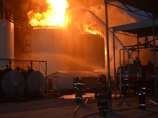 Пожар на нефтебазе в Васильковском районе Киевской области, 9 июня 2015 года