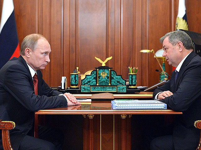 Владимир Путин и Анатолий Артамонов, декабрь 2014 года