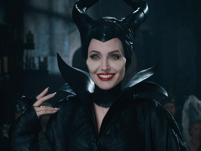 Студия Disney начала продвигаться в создании сиквела сказочного блокбастера 2014 года "Малефисента" с Анджелиной Джоли в главной роли, собравшего в мировом прокате более 750 млн долларов