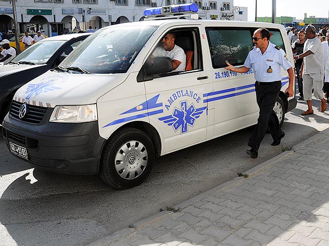 Не менее 17 человек погибли при крушении поезда к югу от столицы Туниса во вторник, 16 июня, сообщает Yahoo! News со ссылкой на AFP. Как минимум еще 70 получили ранения