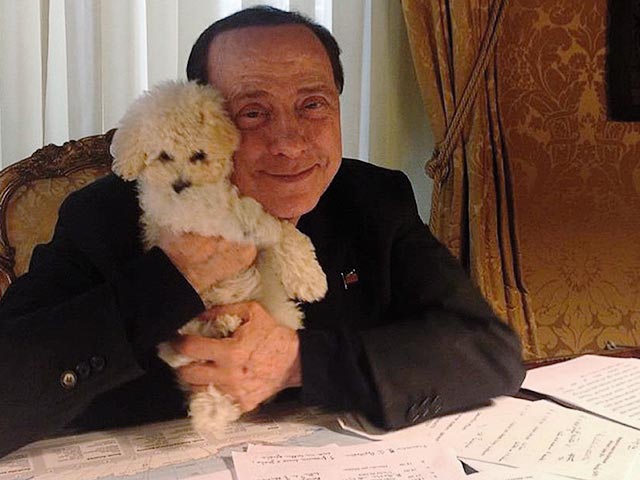 Итальянский политик и бизнесмен Сильвио Берлускони дал согласие на публикацию своей первой официальной биографии, написанием которой займется британский журналист Алан Фридман