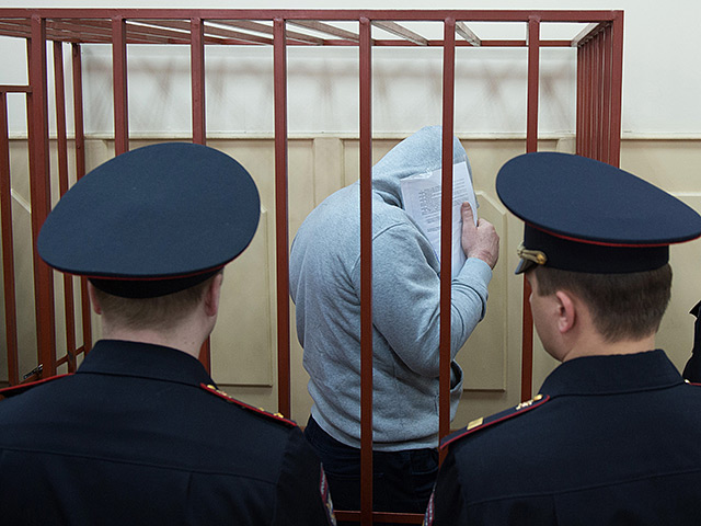 Фигуранту дела об убийстве оппозиционера Бориса Немцова Тамирлану Эскерханову отказали в возбуждении уголовного дела о пытках, якобы примененных к нему оперативниками