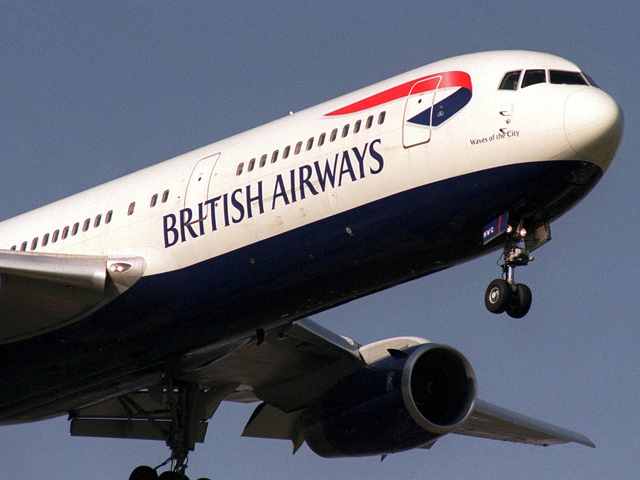 Ранее в гондоле шасси Boeing 747 компании British Airways нашли другого мужчину, которому повезло больше попутчика: его без сознания и в тяжелом состоянии доставили в больницу