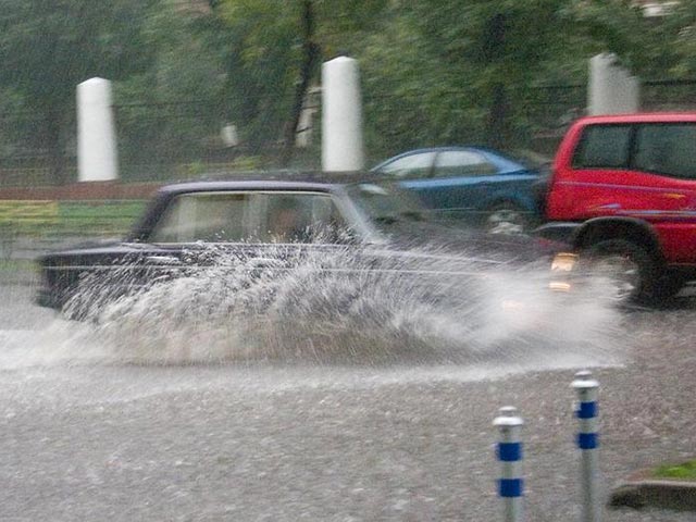Город Курск затопило после сильнейшего ливня