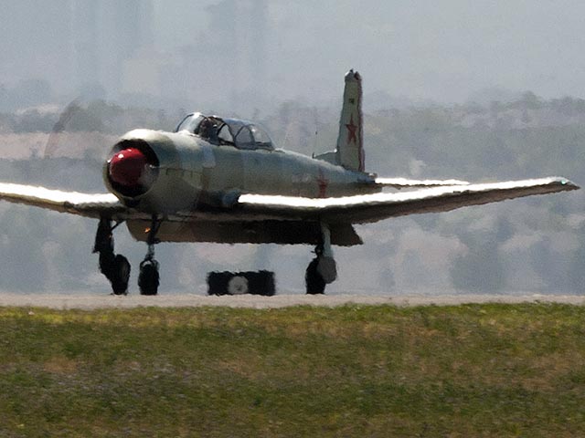 Предполагаемые угонщики тюменского самолета Як-52 были обнаружены во Владимирской области во время дозаправки, однако задерживать их не стали