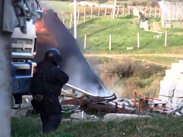 В Дагестане в ходе охоты за боевиками убит военный, перекрыт самый длинный в России автодорожный тоннель