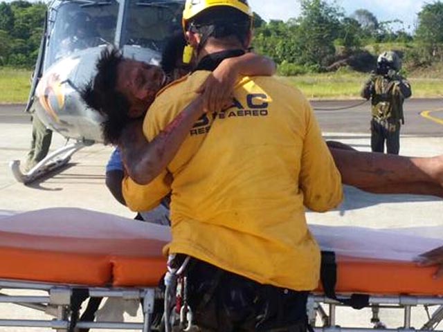 Мать и ребенок спаслись после авиакатастрофы в джунглях Колумбии