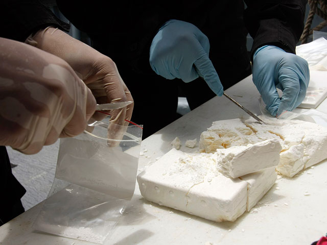 Израильская полиция перехватила 5 кг кокаина, отправленного по почте греко-католической церкви