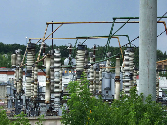 С 1 июля Киев повысил стоимость электроэнергии, поставляемой в Крым, на 14%