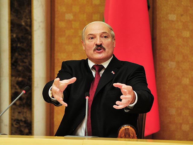 Белоруссия обратилась к России с просьбой предоставить ей кредит на 3 миллиарда долларов