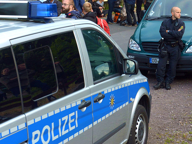 В Германии прокуратура предъявила обвинения четырем мужчинам, задержанным по подозрению в поддержке террористической группировки "Исламское государство"