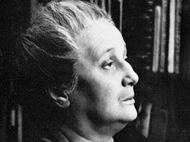 Русская поэтесса Анна Андреевна Ахматова (1889-1966)