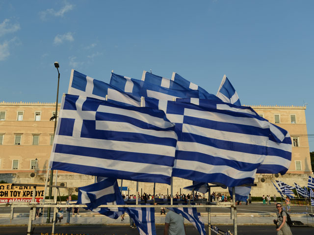 Пока Греция сражается с европейскими кредиторами из-за третьего пакета помощи, миф о том, что находящаяся в тяжелом положении южноевропейская страна может рассчитывать на помощь России, окончательно рушится