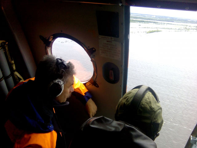В ХМАО обнаружено тело, предположительно, второго пилота пропавшего вертолета Ми-8