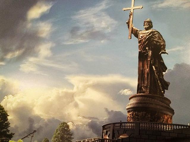 В Российском военно-историческом обществе отобрали три варианта установки памятника князю Владимиру