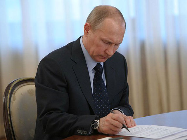 Президент России Владимир Путин подписал указ, упраздняющий Федеральную службу по тарифам