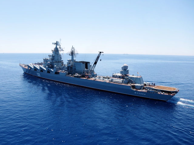 Гвардейский ракетный крейсер "Москва" во время совместных военных учений России и Китая в Средиземном море "Морское взаимодействие 2015"