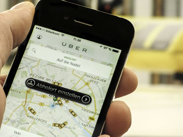 Uber, Gettaxi (в письме ФАС называется GET. - Прим. NEWSru.com) и "Яндекс.Такси" "представляют собой программное обеспечение, позволяющее с помощью мобильного приложения заключить договор фрахтования легкового такси"