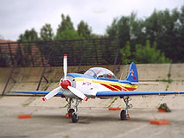 Як-52М