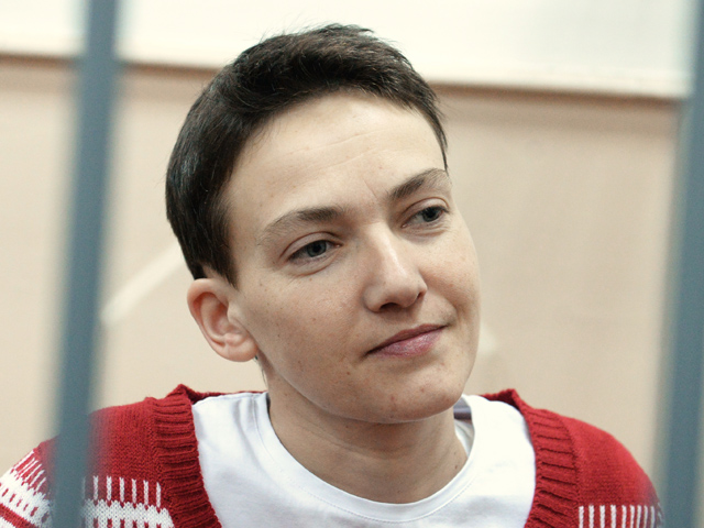 Украинская летчица Надежда Савченко обвиняется в убийстве на Донбассе двух российских журналистов