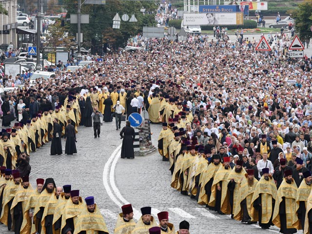 По данным УПЦ Московского патриархата, крестный ход в Киеве собрал сто тысяч человек