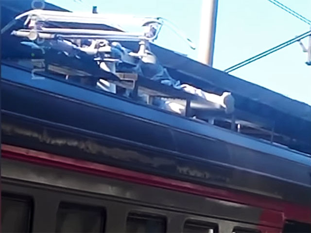 Рано утром 30 июля на станции Лосиноостровская Ярославского направления Московской железной дороги на крыше электрички был обнаружен труп подростка. Мальчик погиб от удара током