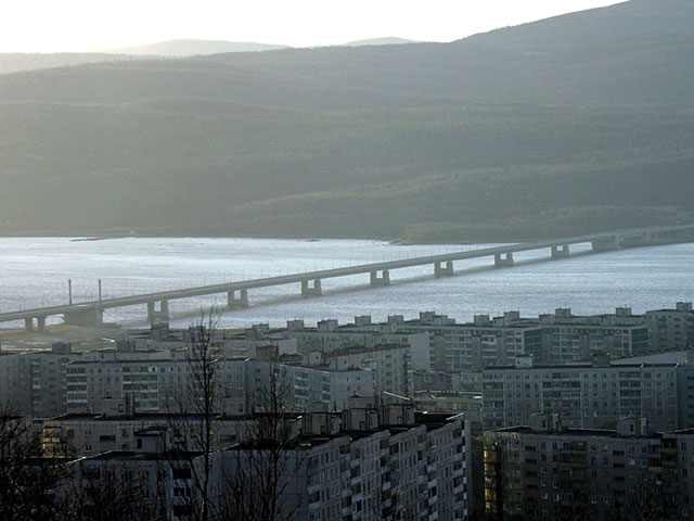 В Мурманской области охрану стратегически важного моста доверили манекену