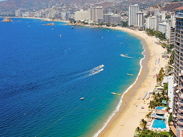 Мексиканский курорт Акапулько попал в тройку самых опасных городов мира
