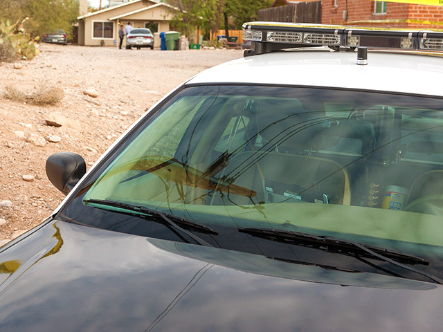4 августа Брент Фарли вместе с 10 другими "охотниками" пытался поймать беглого преступника в городе Феникс (штат Аризона). Однако, по ошибке они побеспокоили главу местной полиции. В результате Фарли был арестован, его товарищам грозит та же участь
