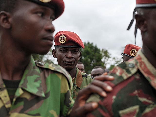 Солдат вооруженных сил Руанды, входивший в состав Многопрофильной комплексной миссии ООН по стабилизации в Центральноафриканской Республике (ЦАР), устроил бойню среди сослуживцев
