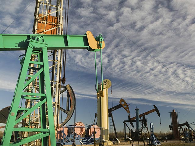 МЭА прогнозирует "бешеный" рост предложения нефти до 2016 года