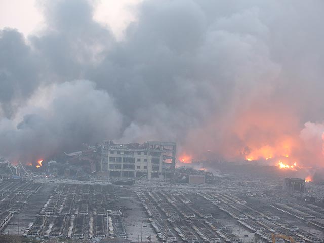 Число погибших от мощного взрыва на севере Китая достигло 50 человек