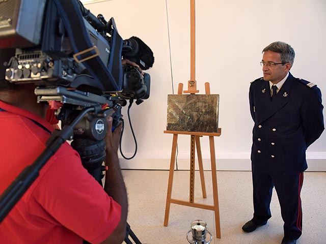 Американские власти передали Франции шедевр Пабло Пикассо, который считался похищенным почти полтора десятка лет. Специальная церемония состоялась во французском посольстве в Вашинтоне