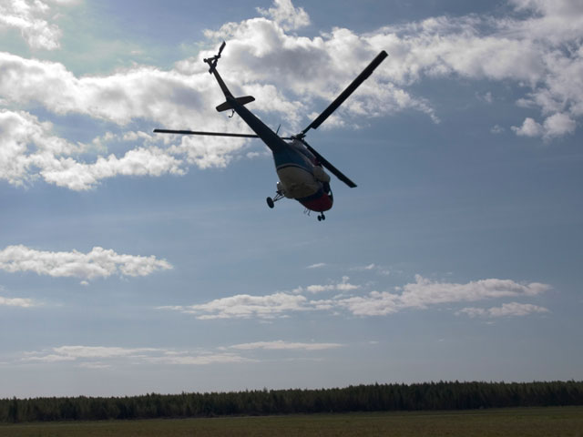 После приземления Ми-2 в Кировской области у вертолета подломилось шасси