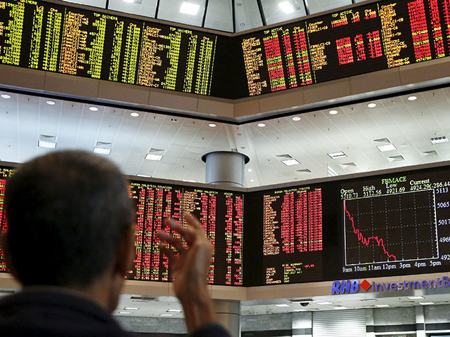 Новое падение вернуло китайские фондовый рынок в 2007 год