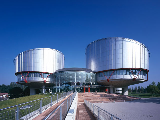 Украина подала очередной иск против России в Европейский суд по правам человека, в этот раз осудив нарушения прав человека на территории РФ