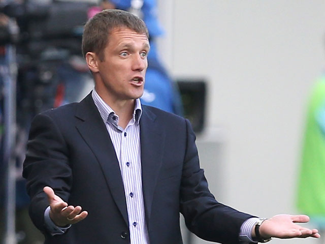 Сам Гончаренко, остающийся в настоящий момент главным тренером "Урала", по причинам личного характера отсутствует в расположении клуба