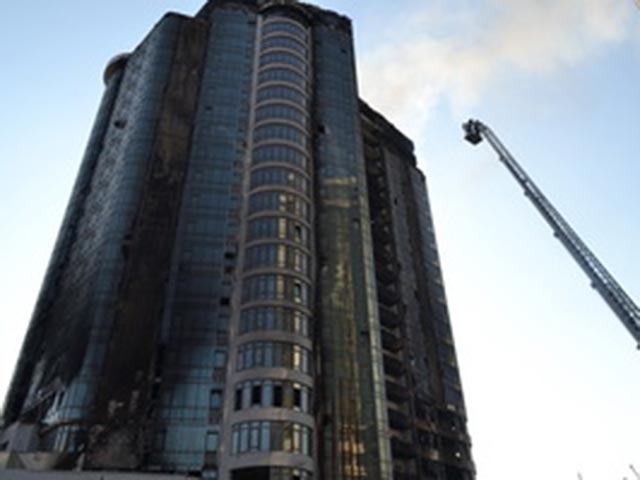 Пожар в многоэтажке в центре Одессы, который возник в субботу, ликвидирован около 18 часов вечера (совпадает с московским)