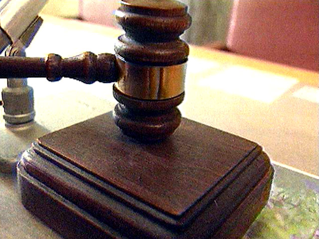 Суд в Тюмени вынес приговор мужчине, которого признали виновным в покушении на убийство. Злоумышленник пытался сжечь в бытовке собутыльника, с которым спорил о политическом кризисе на Украине
