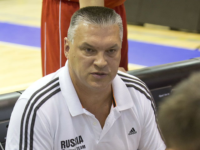 Главный тренер мужской сборной России по баскетболу Евгений Пашутин на пресс-конференции во вторник назвал 12 игроков, которые выступят на чемпионате Европы