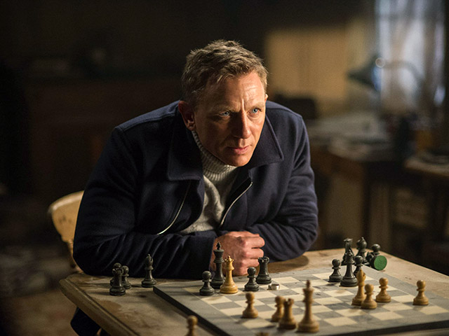 Актер Дэниэл Крейг, исполнивший роль агента 007 в трех последних фильмах про Джеймса Бонда, назвал своего героя печальным одиночкой