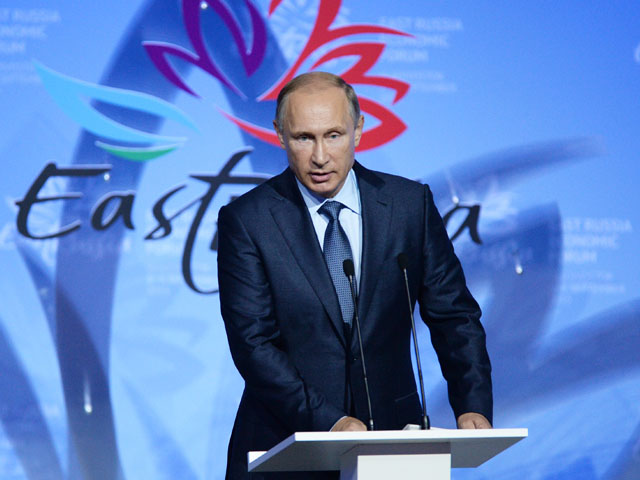 Президент РФ Владимир Путин выступил на пленарном заседании Восточного экономического форума (ВЭФ) во Владивостоке