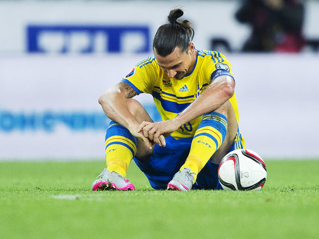 Футболисты сборной Швеции играли трусливо в первом тайме отборочного матча (1:0) чемпионата Европы 2016 года против команды России, заявил форвард шведской сборной Златан Ибрагимович