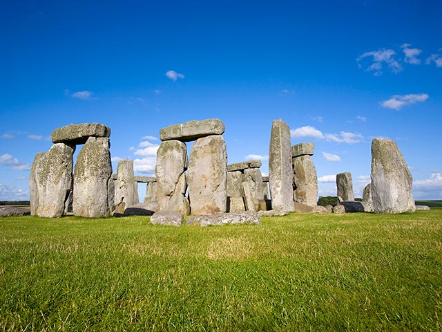 Британские археологги обнаружили гигантский неолитический монумент, расположенный примерно в 3,5 км от Стоунхенджа